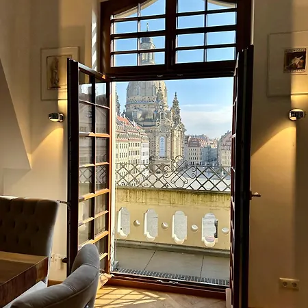 Luxus Mit Einmaligem Blick Auf Frauenkirche *