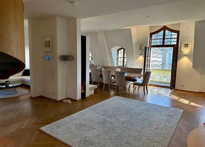 Luxus Mit Einmaligem Blick Auf Frauenkirche * Dresden