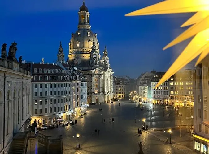 Luxus Mit Einmaligem Blick Auf Frauenkirche